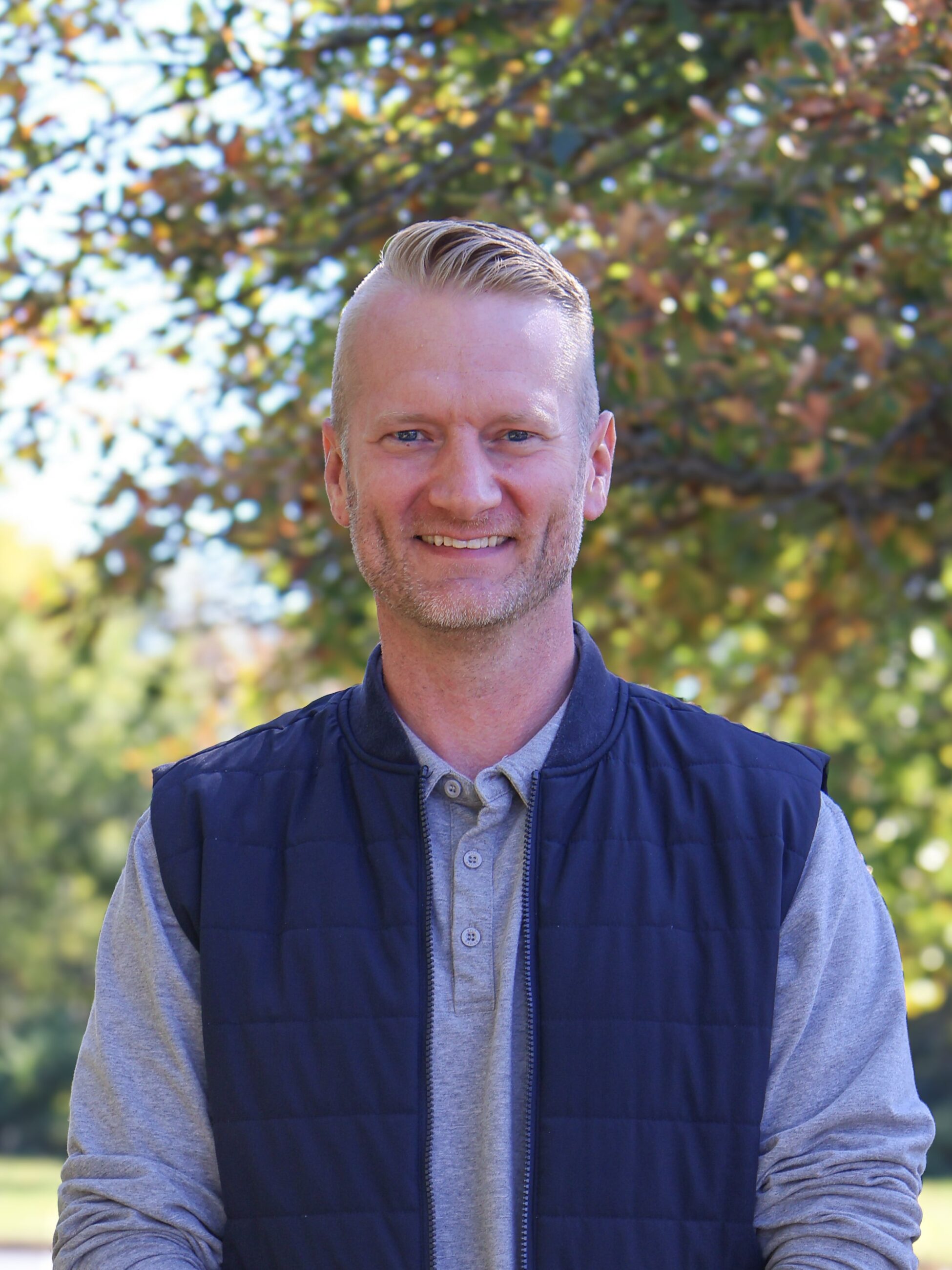 Ryan_Outside_Cropped-min Ryan_Outside_Cropped-min